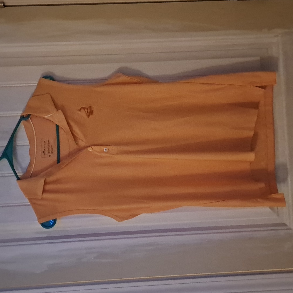 Sleeveless shirt